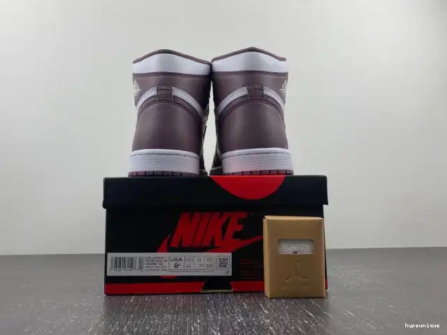 HYPE Sky J High Jordan Air OG DZ5485-105 Mauve 1 0602